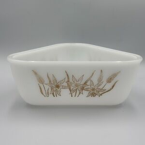 Vintage MCM Inland Glass Golden Wheat Triangular Casserole
